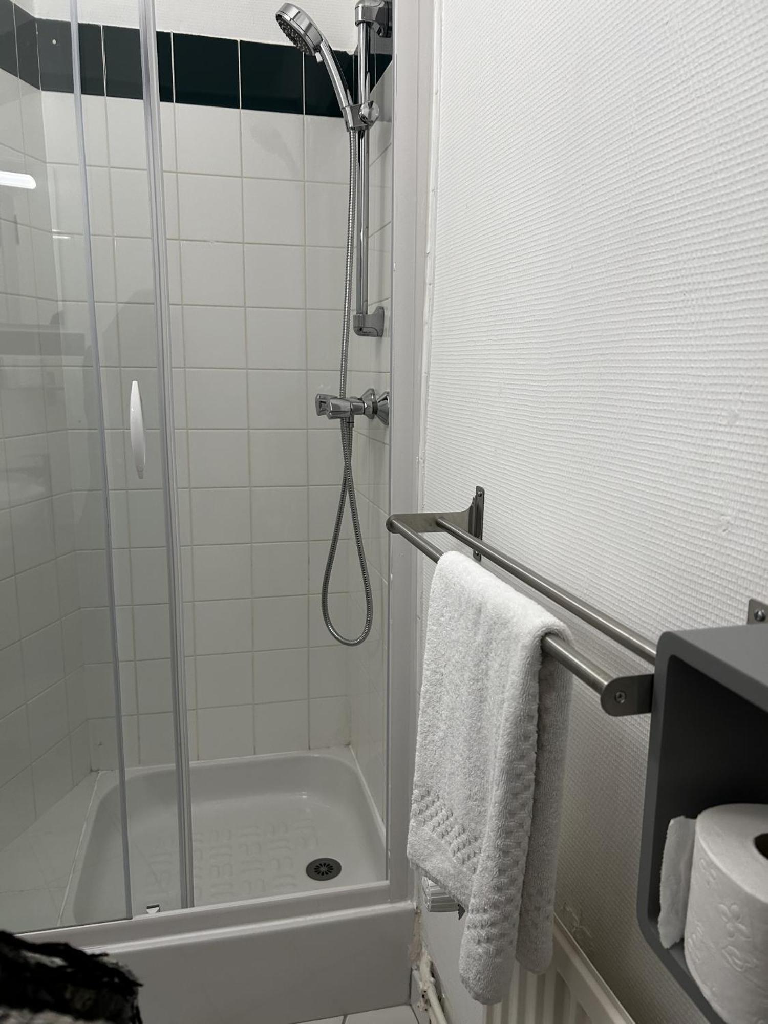 Hotel La Cuisine Des Lulus Montainville  Pokoj fotografie